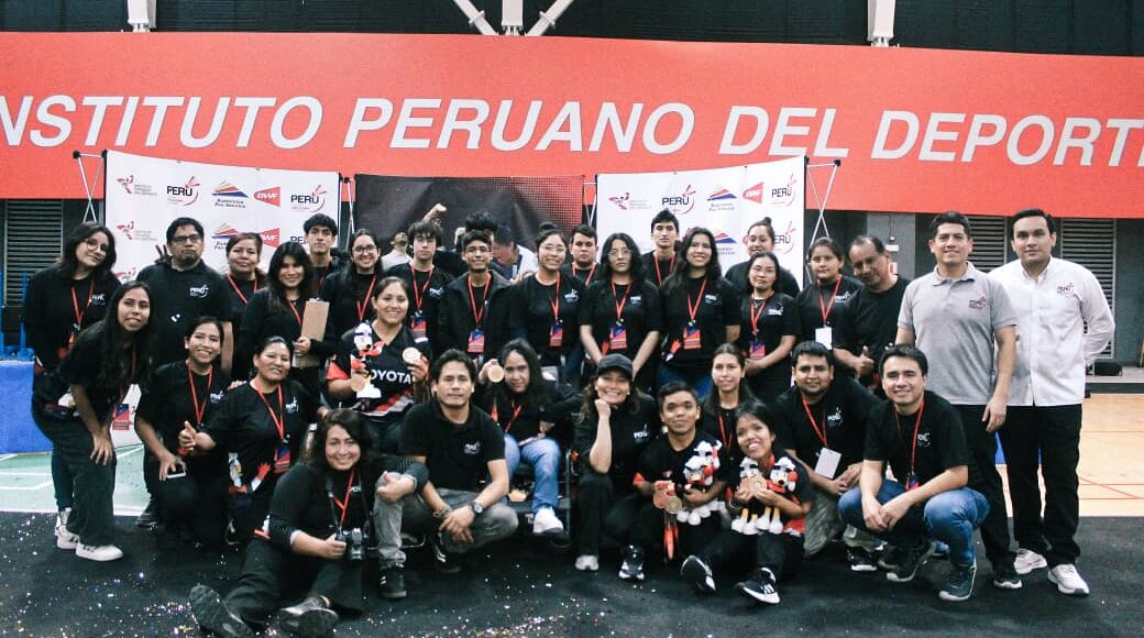 Voluntarios Badminton Peru